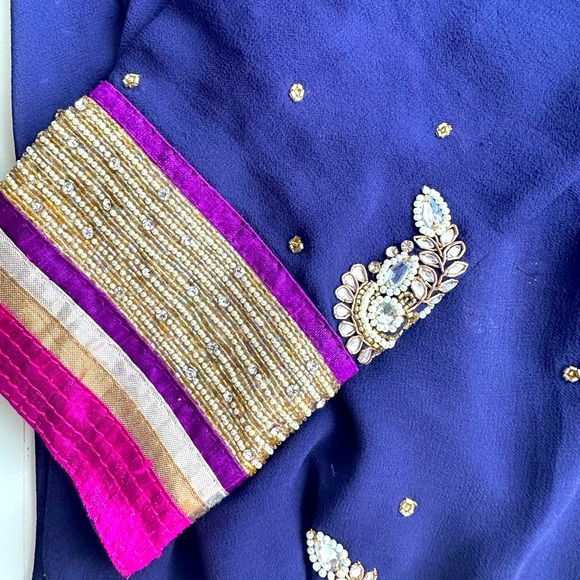 Georgette hand embroidered saree with blouse size 34-38 - Picture 3 of 7